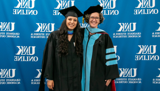 Dr. Janet Eckerson has “been on the whole journey” with bet36365体育 online Spanish Education M.A.Ed. graduate Brenda Lopez Adame